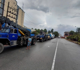 cẩu hạ máy móc chuyên nghiệp siêu trọng 